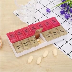 Pill case dispenser